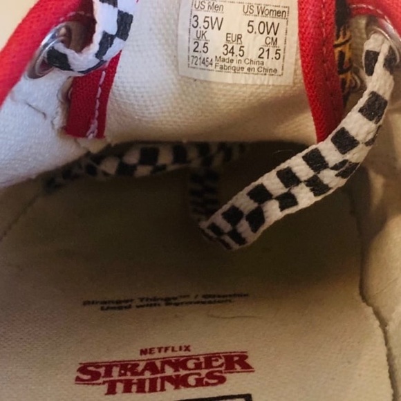 Vans x Stranger Things Sneakers Women’s size 5 WIDE - Picture 7 of 9